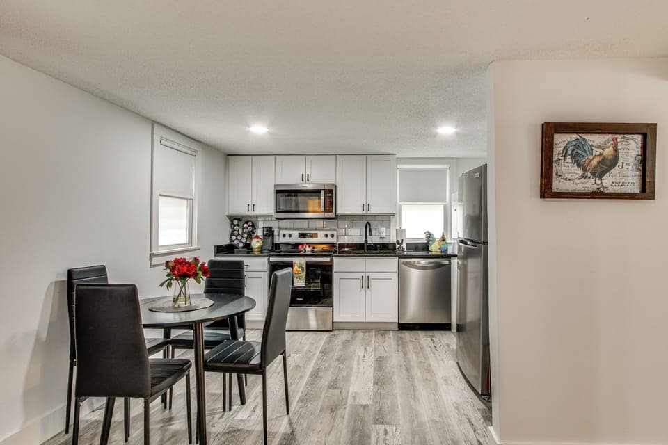 Single-Story Apartment | Ground-Floor Unit | Self Check-In