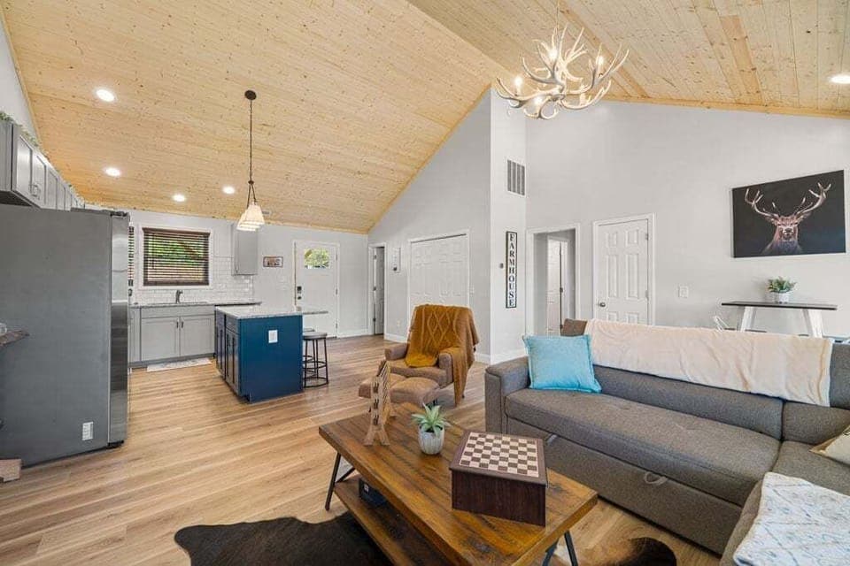 Living Room w/ Sofa Conversion Bed. Perfect for Kids
