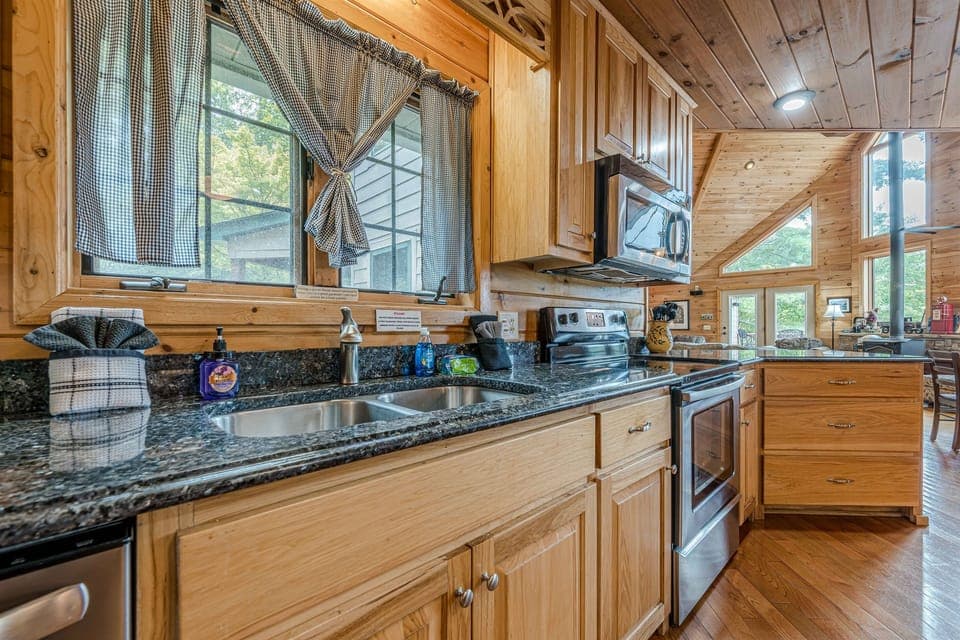 Stainless Appliances and Ample Cookware