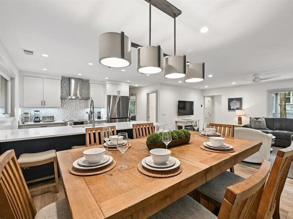 Dining Room and Kitchen