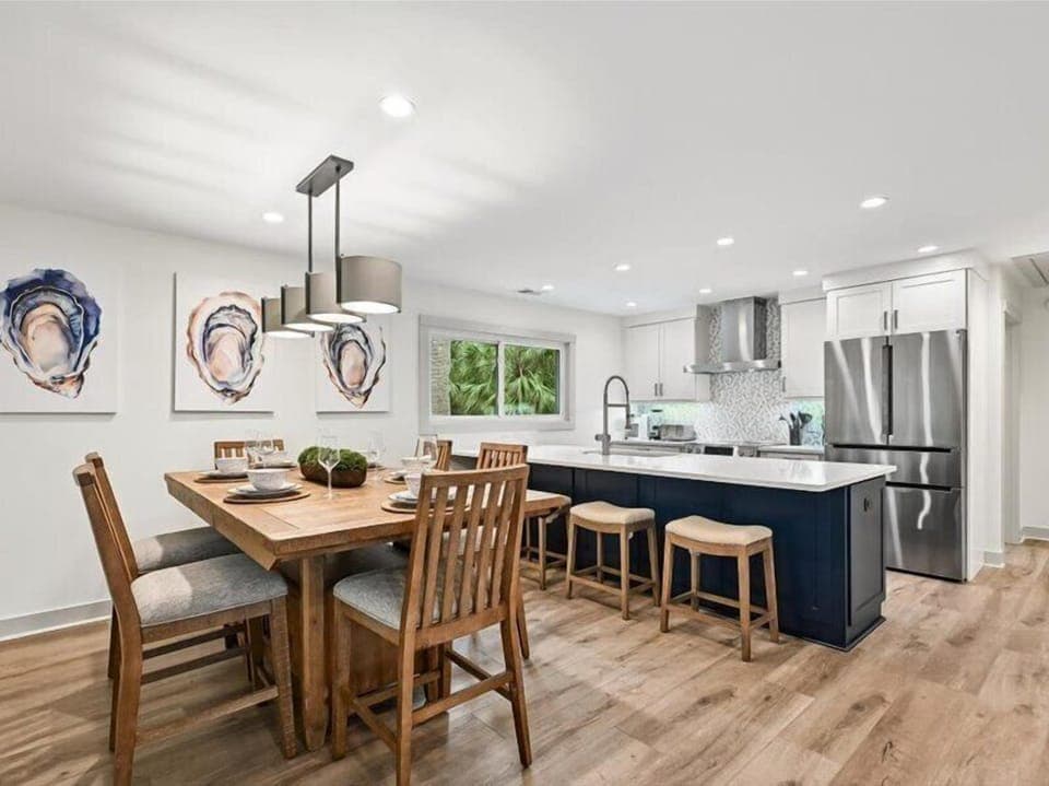 Dining Room and Kitchen