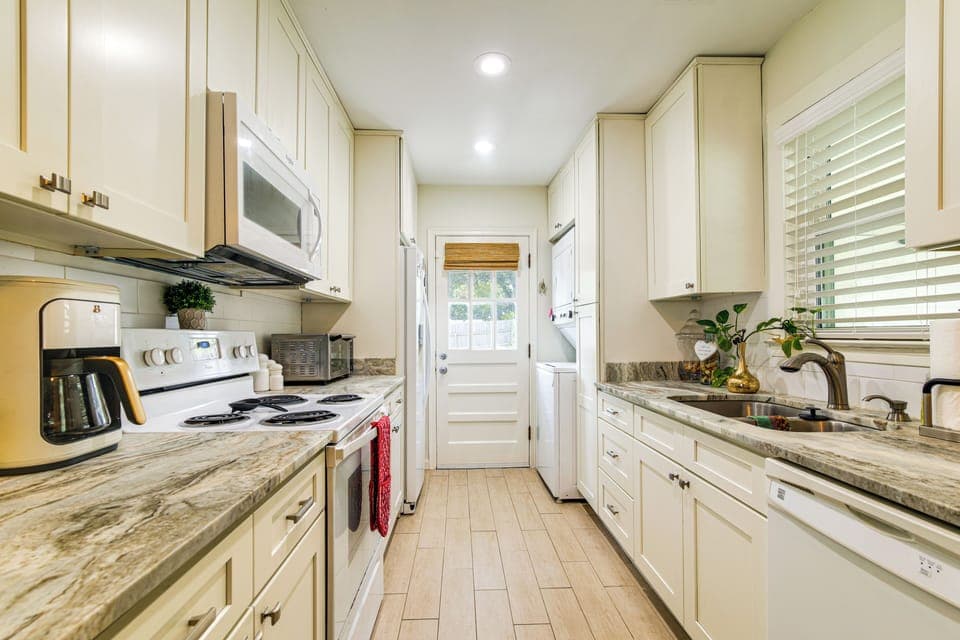 Kitchen | Cooking Basics | Dishwasher | Toaster Oven | Refrigerator