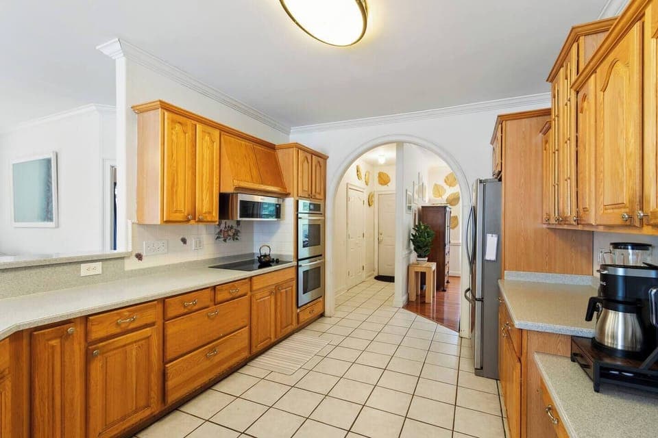 Fully equipped kitchen perfect for cooking and entertaining.