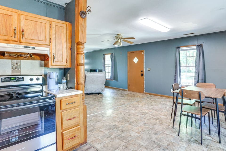 Kitchen | Coffee Maker | Washer/Dryer