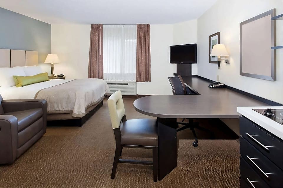 Unit with Queen bed