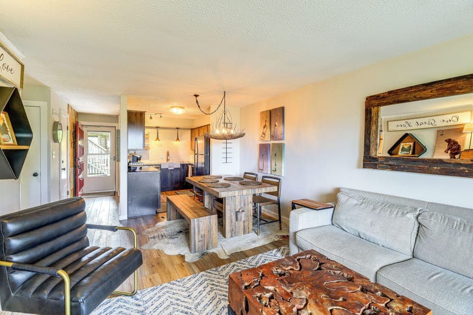 Living Room | Full Sleeper Sofa