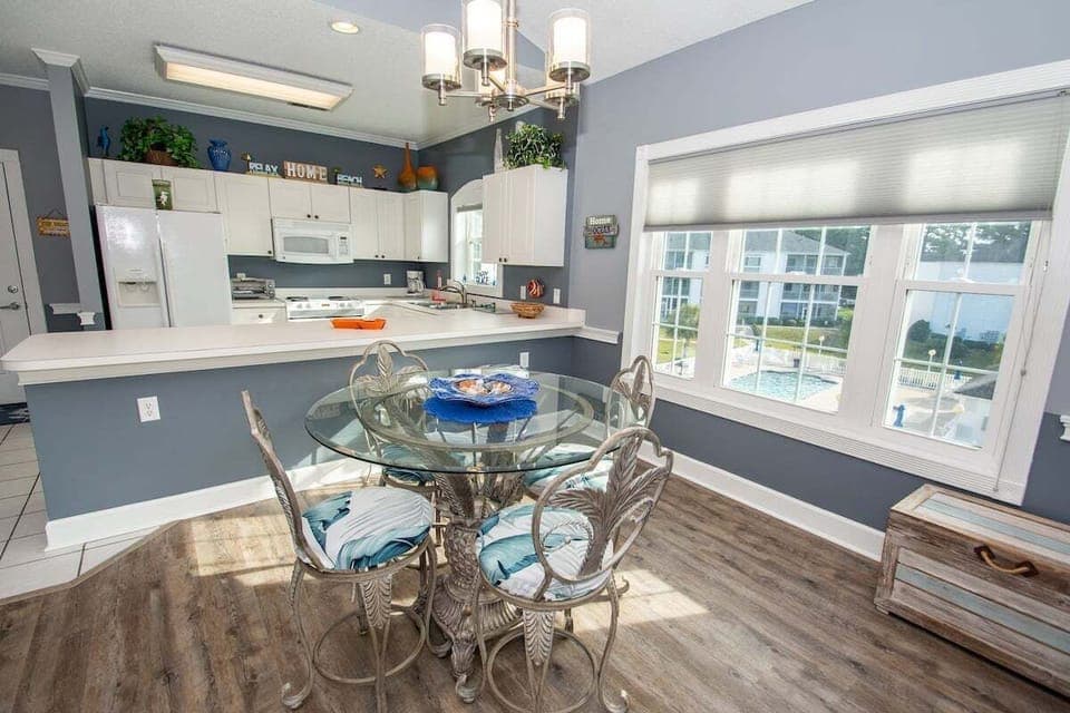 Kitchen and Dinning Room.