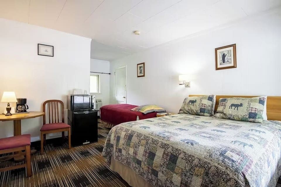 Bedroom. Interior and views may vary based on location and availability
