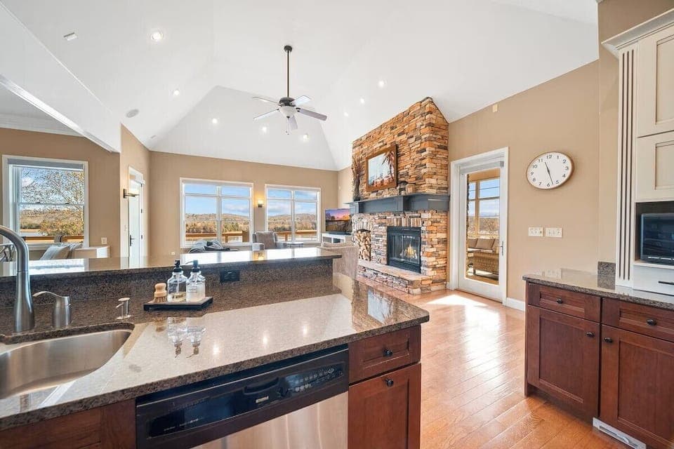 Kitchen/Living Room
