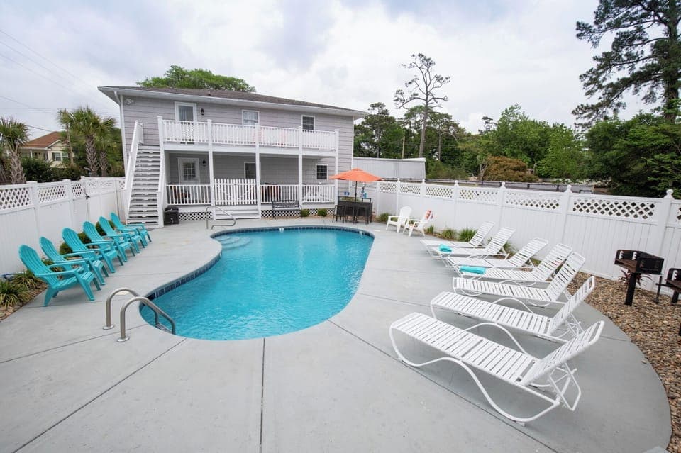 Cape Myrtle House with pool