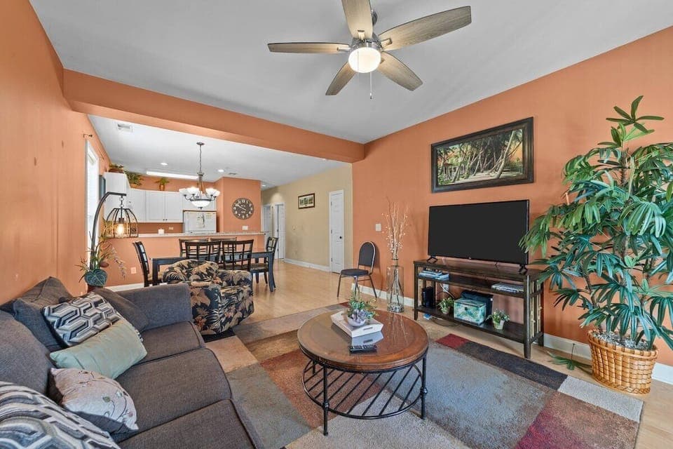 Living and Dinning Room.