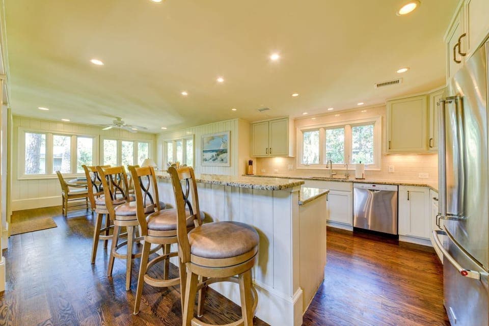 Chef's Kitchen with seating for five at a Breakfast Bar