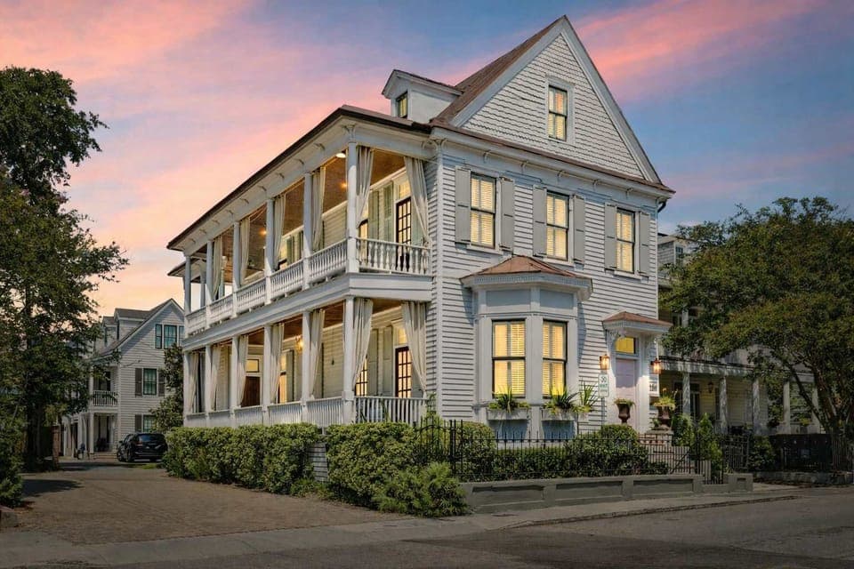 Welcome to The Inns! This 18 Bedroom property is one of a kind and perfect for your large group! 