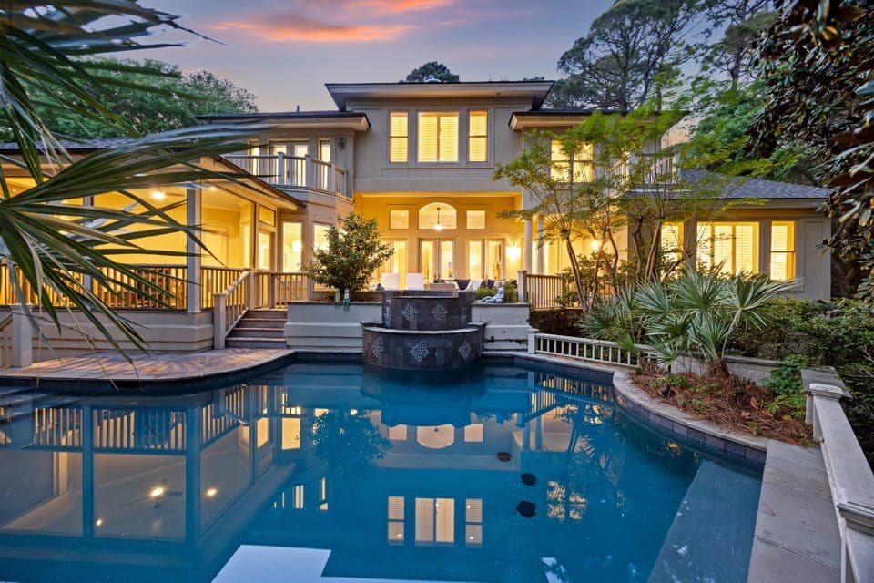Welcome to 14 Royal Beach!