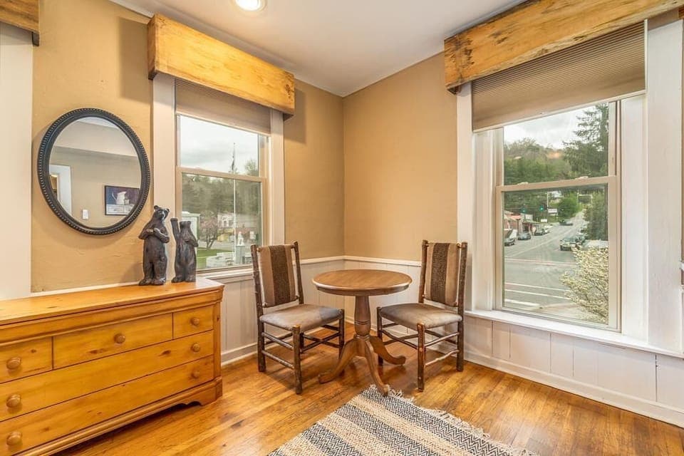 Located in Downtown Bryson City in the Great Smoky Mountains. Walk Everywhere.