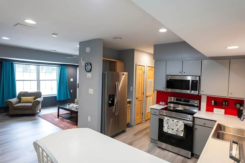 Kitchen Main Room