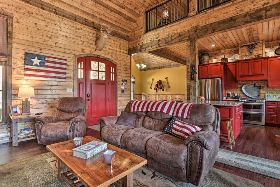 Rustic charm meets modern flair with vibrant decor and a welcoming atmosphere!
