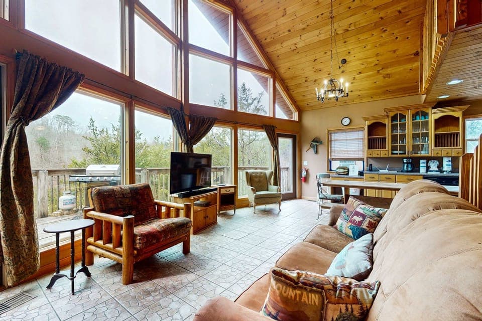 Breathtaking views and rustic charm await in this spacious mountain retreat!