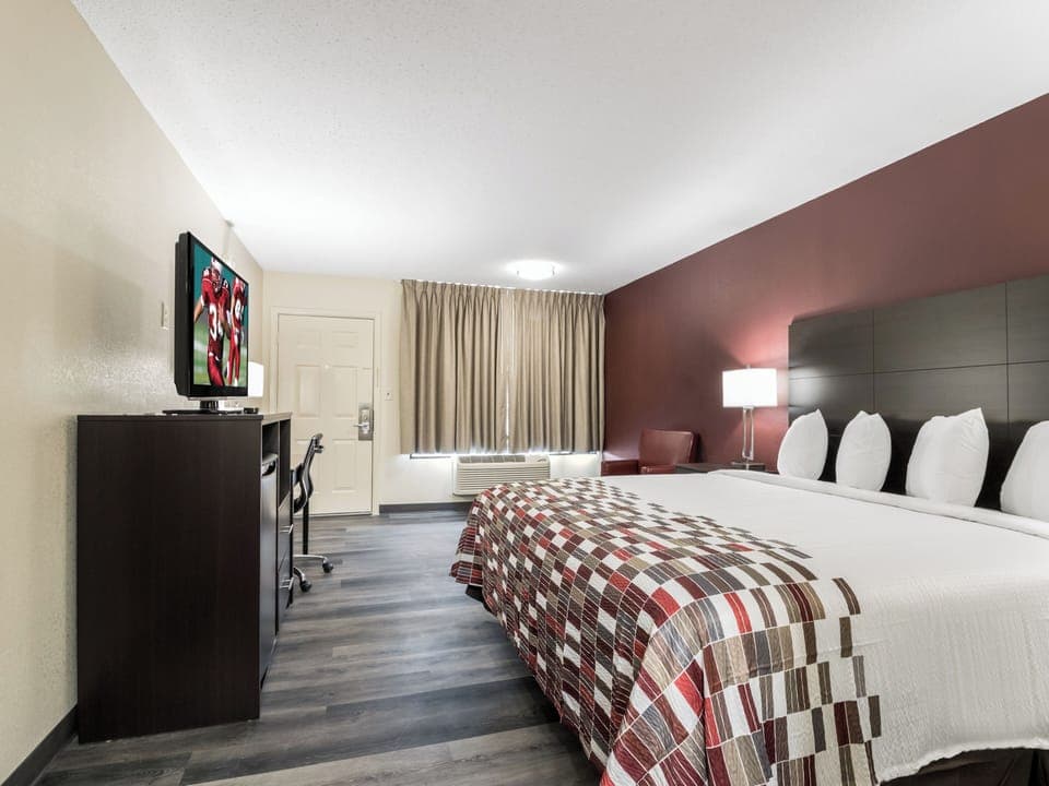 Relax with plenty of space, seating, and easy room flow.