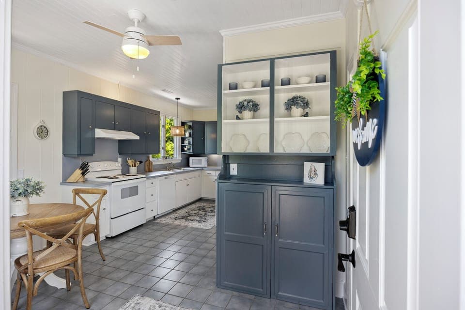 A spacious, well-equipped kitchen made for easy meal prep and family gatherings.