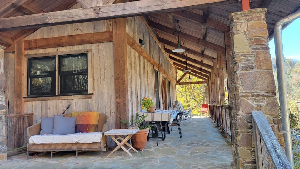 Private front porch 