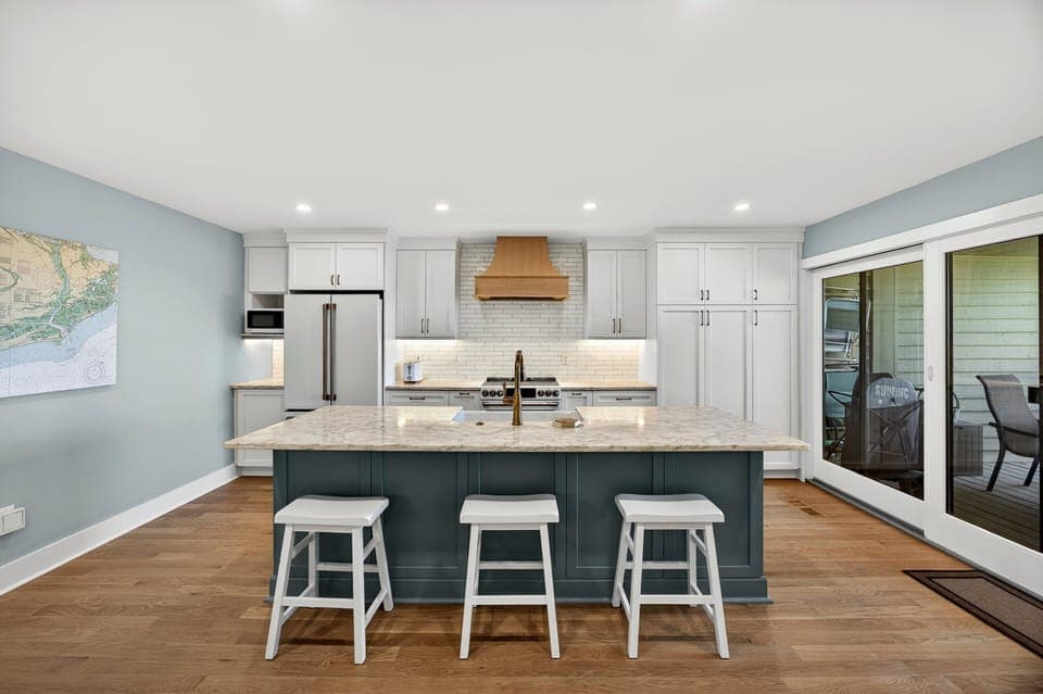 Gorgeous kitchen - fully renovated!