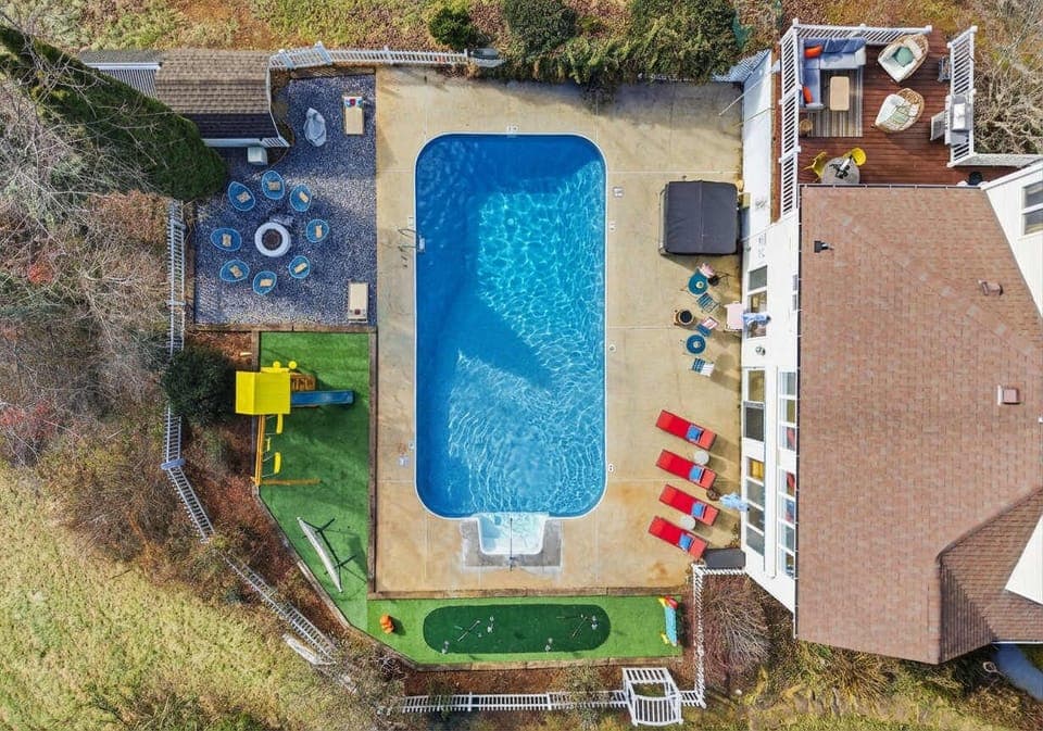 Above it all, in the best way. Spacious, serene, and perfectly placed for relaxation—this is what getaway goals look like from the sky.