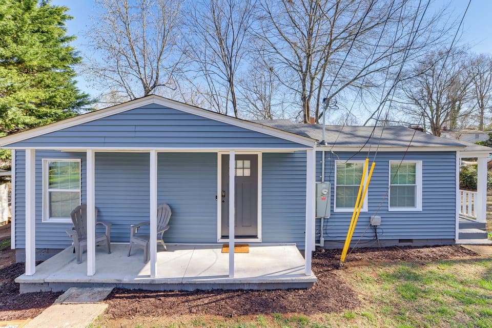 Greenville Vacation Rental | 2BR | 1BA | 618 Sq Ft | 2 Steps to Enter