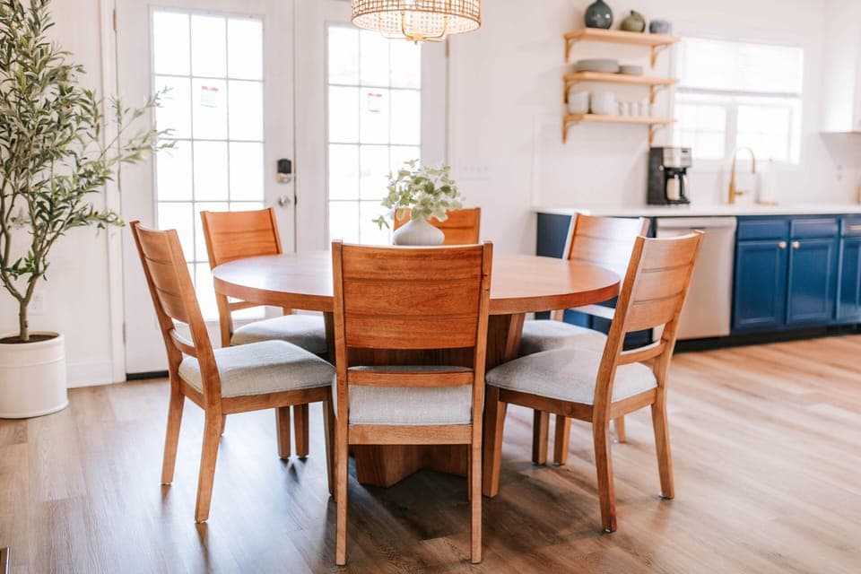 Sunny dining space made for slow mornings, shared meals, and easy conversation.