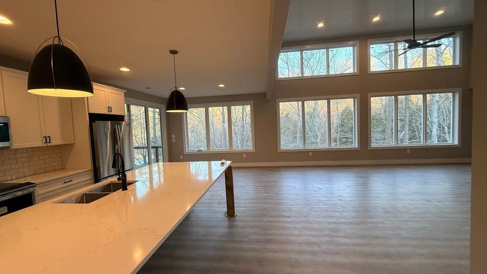 Great room/dining view to lake.