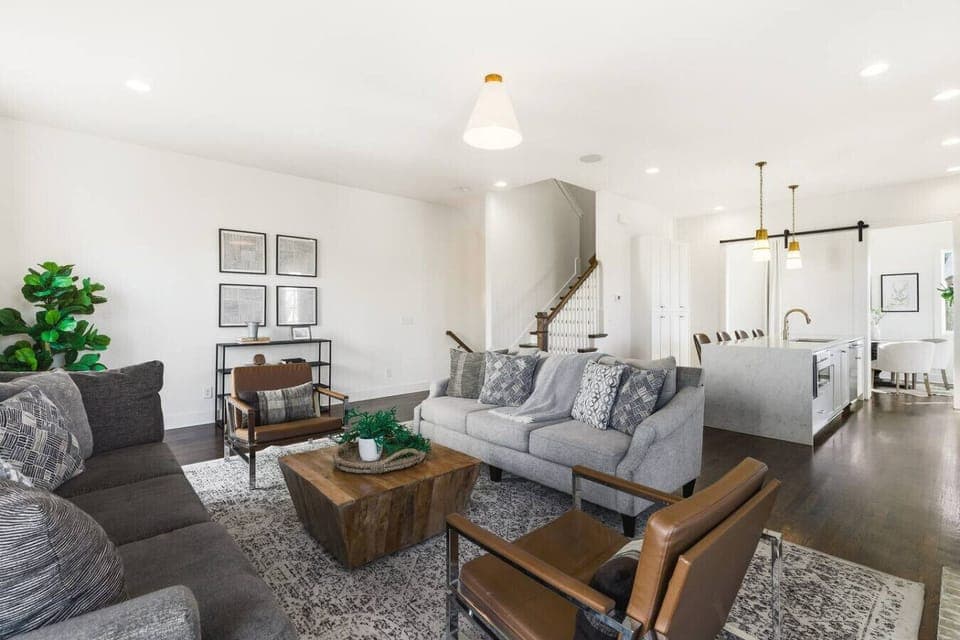 Cozy living room with fireplace and a Smart TV with all the streaming apps you could want!
