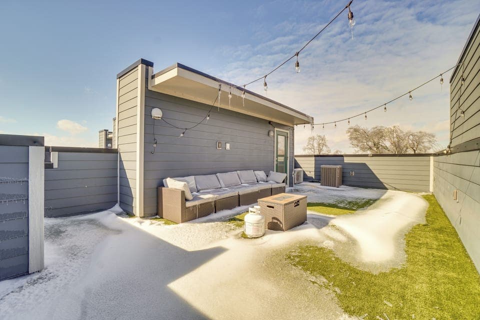 Rooftop Deck
