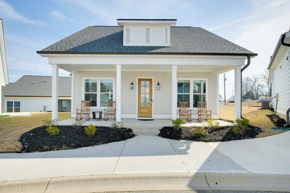 Greenwood Vacation Rental | 3BR | 2.5BA | 1,300 Sq Ft | Stairs to Access