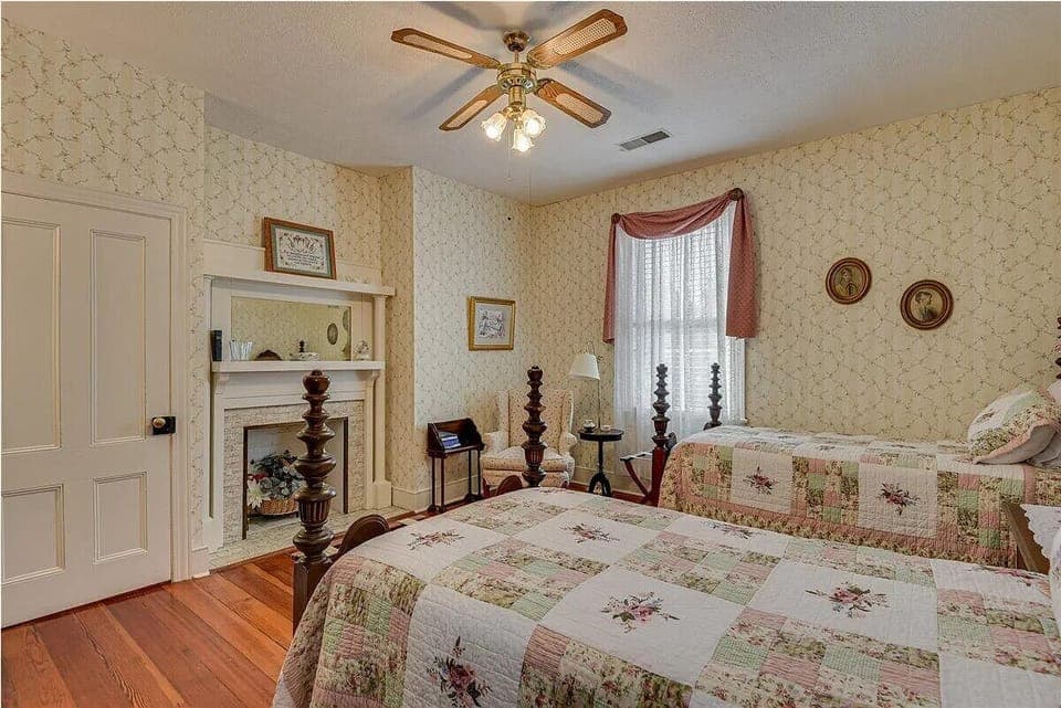 Charming Boutique Suite w/ Two Twin Beds Apartment hotel in South Carolina