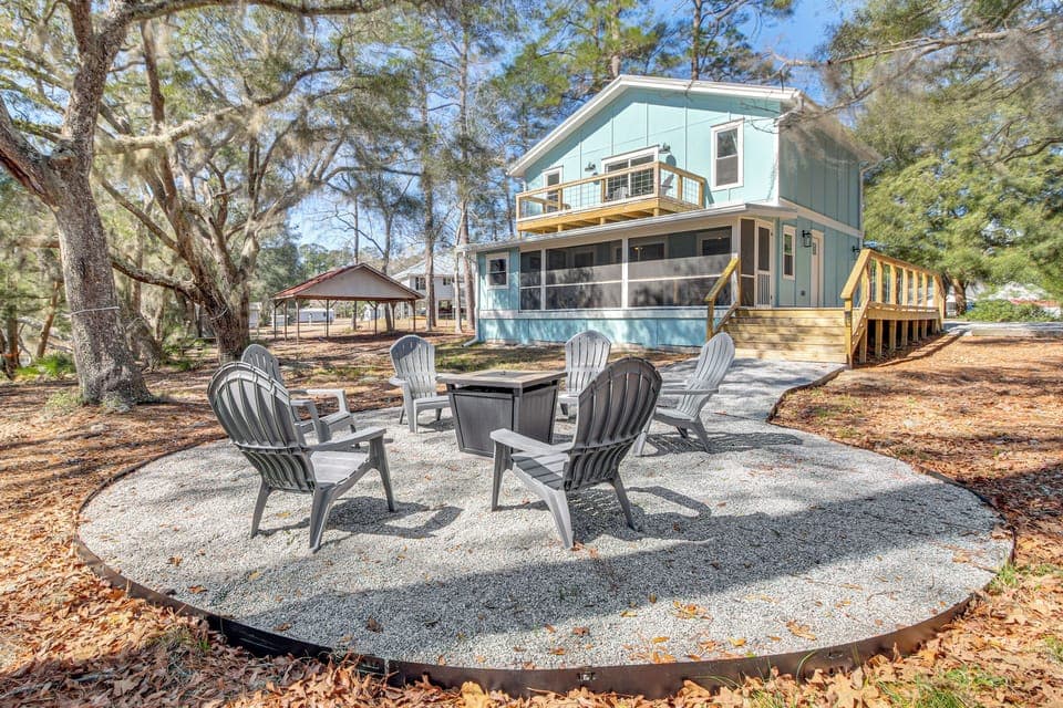 Property Exterior | Private Yard
