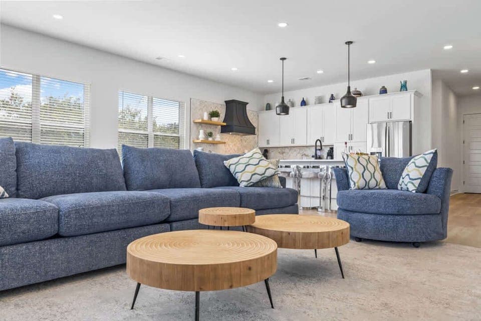 2 Living Rooms