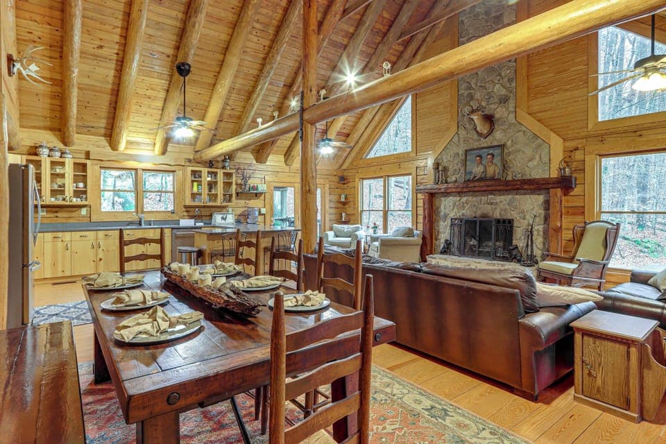 Dining Area | 1st Floor