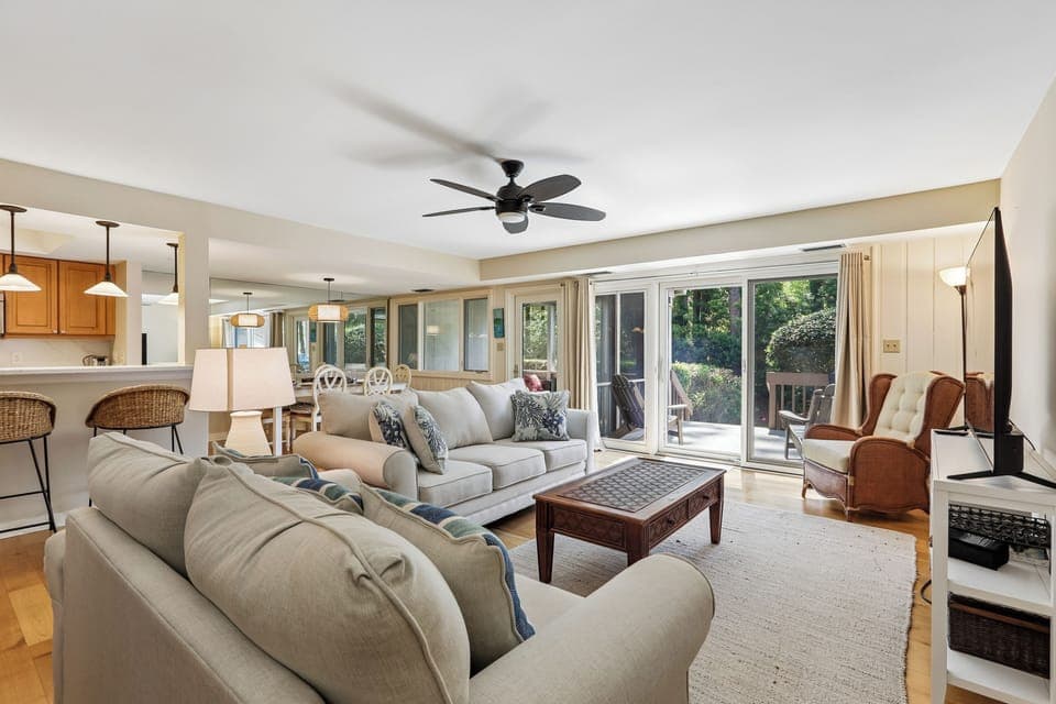 Living area at 1406 South Beach Villa