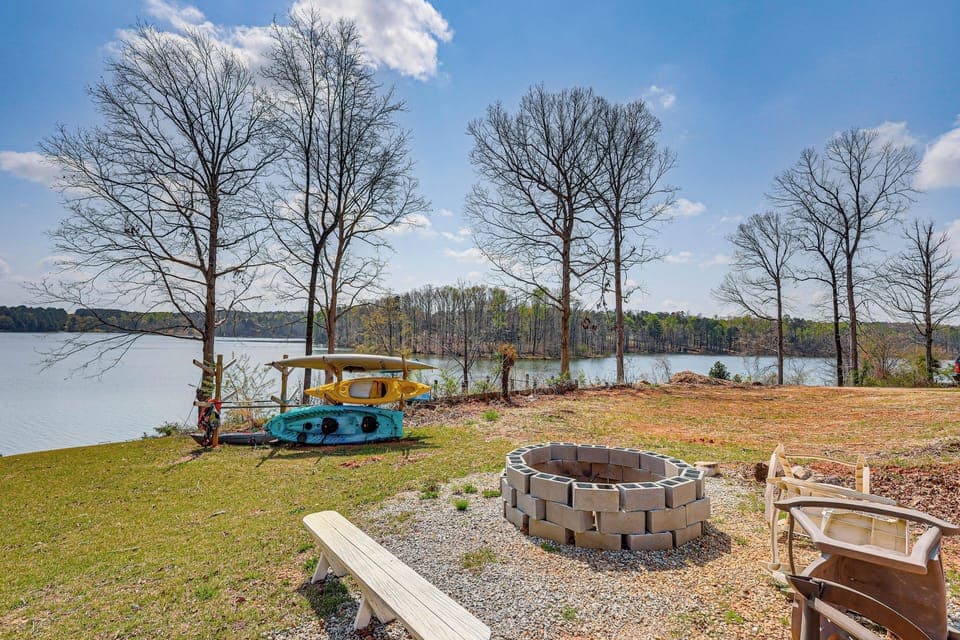 Statham Vacation Rental | 3BR | 2.5BA | 2,151 Sq Ft