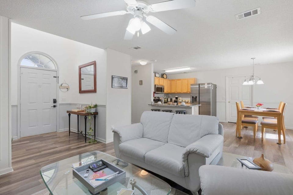 Furniture, Table, Home Decor, Coffee Table, Indoors