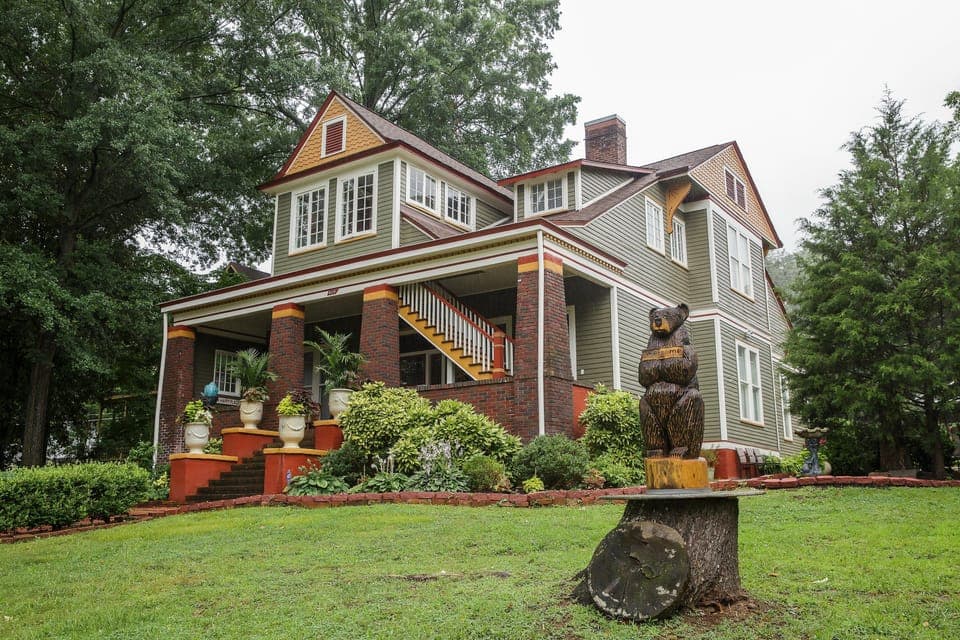 Front of Bear House. As seen on HGTV's House Hunter's show. Workman on 2nd FL.