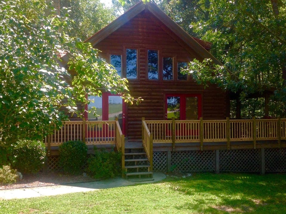 Side view of Deer Creek Cabin.  Beautiful Views!