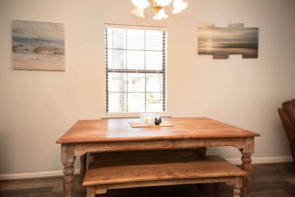 Dining Area | Dishware & Flatware