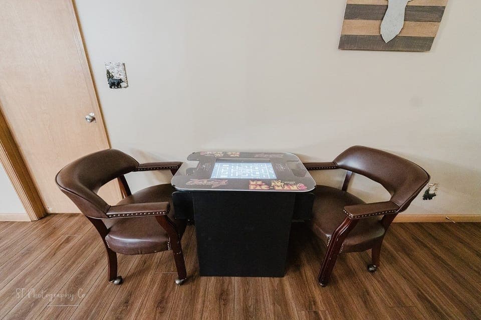 Furniture, Table, Tabletop, Indoors, Floor