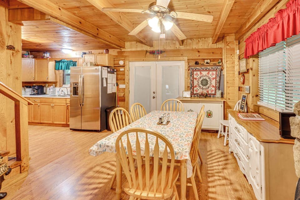 Tellico Plains Vacation Rental | 3BR | 1BA | 1,040 Sq Ft | Stairs Required