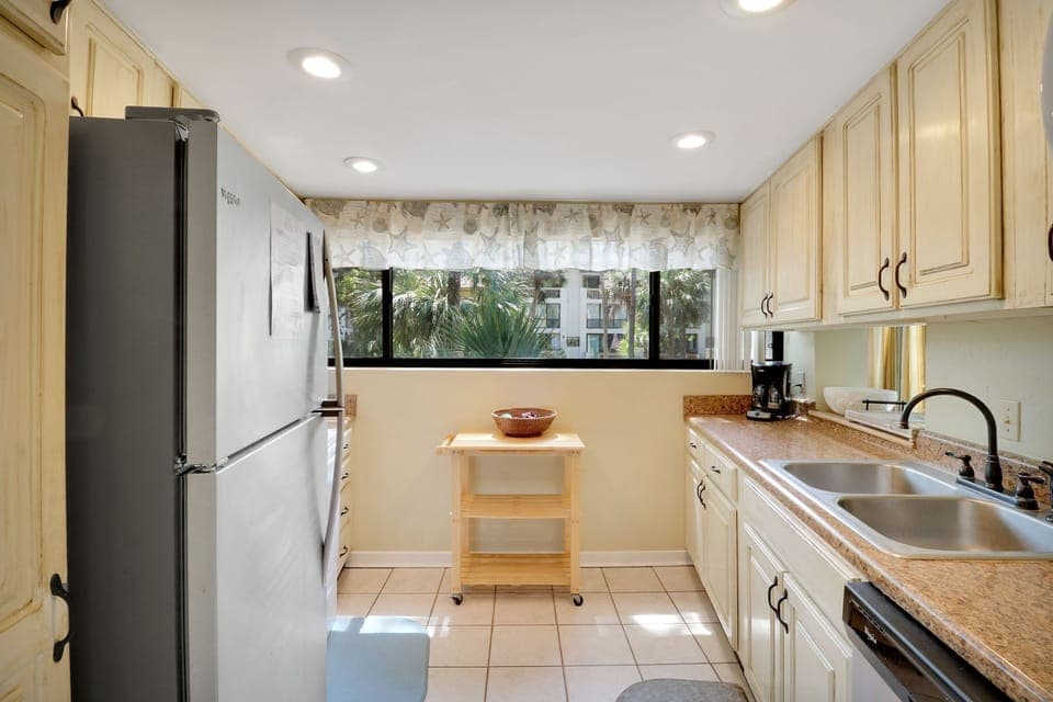 Kitchen - Nice sized kitchen with natural light and plenty of work space for making memorable meals!