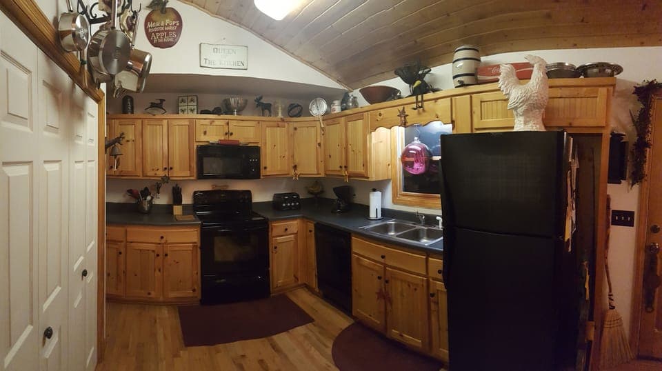 Gourmet Kitchen 