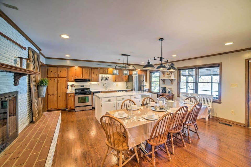 Gas Range | Dishwasher | Microwave | Fridge