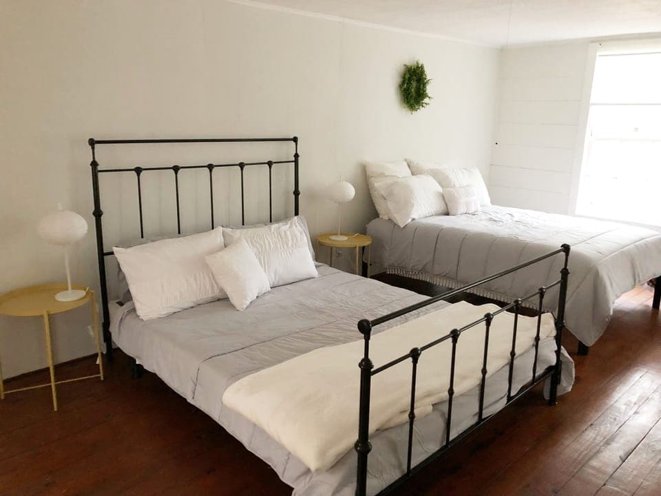 Queen bed