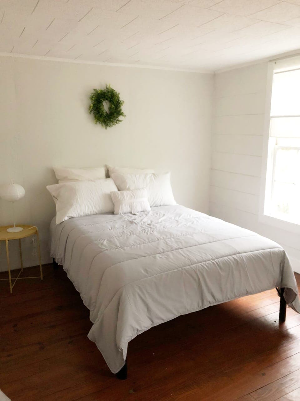 Full bed